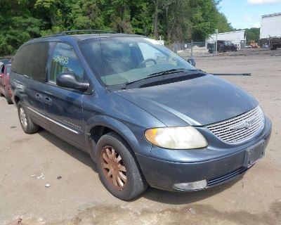 SALVAGE 2001 CHRYSLER TOWN & COUNTRY LXI FOR SALE IN EAST TAUNTON, MA