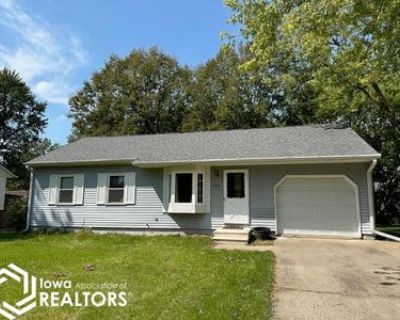 3 Bedroom 2BA 875 ft Single Family House For Sale in Fairfield, IA