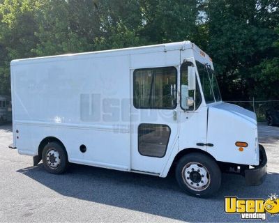 2004 19’ Freightliner MT-45 Mercedes Diesel Step Van/ Empty Delivery Truck