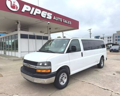 2016 Chevrolet Express 3500 Passenger LT Extended Van 3D