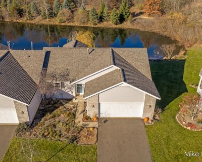 3 Bedroom 2BA 1988 ft Condo For Sale in Byron Township, MI