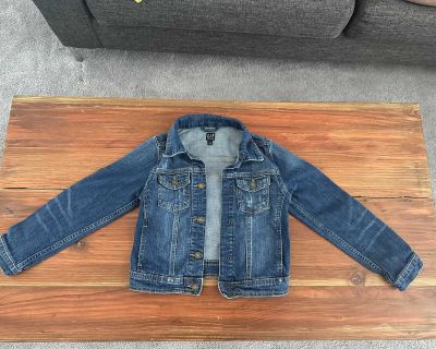 Distressed denim Gap Jean jacket