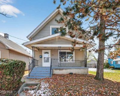 3 Bedroom 2BA 1008 ft Single Family Home For Sale in TOLEDO, OH