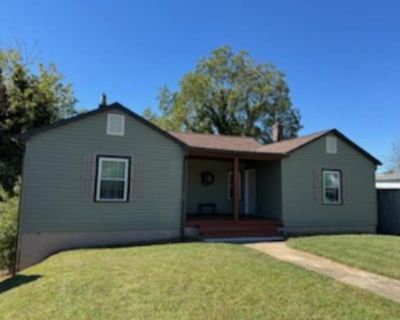 1009 7th Street. image_url. In unit laundry Patio / balcony Parking Recently renovated Range Refrigerator Unit Amenities in unit laundry patio / balcony range refrigerator recently renovated Property Amenities parking. 2 Bedroom. 1 Bathroom. 0 ft