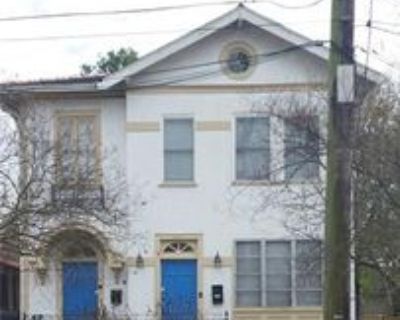 3 Bedroom 2BA 1512 ft Townhouse For Rent in New Orleans, LA