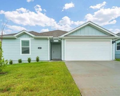 307 NW Granny Smith ST. image_url. Granite counters Dishwasher Garage Stainless steel Fireplace Ice maker Unit Amenities dishwasher fireplace granite counters ice maker microwave range stainless steel Property Amenities parking garage. 3 Bedroom. 2 Bathroom. 1404 ft