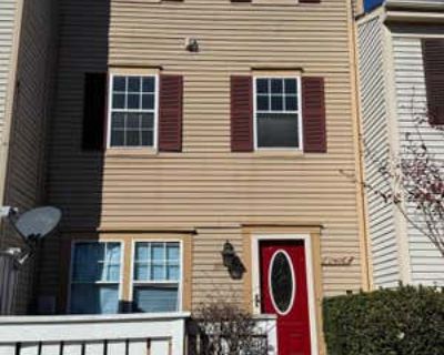 3 Bedroom 2BA 1337 ft Condo For Sale in GERMANTOWN, MD