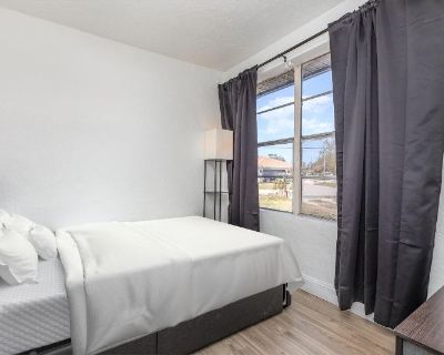Furnished Room for Rent - Cozy 1 Bed Bath Room in Sarasota_$mo_Available 10