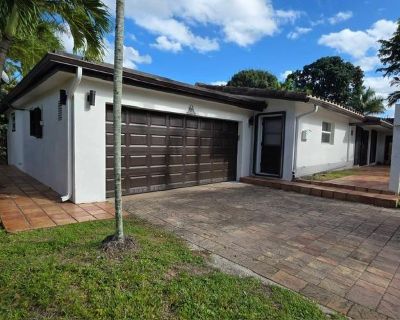 4 Bedroom 3BA 2812 ft Apartment For Rent in Plantation, FL