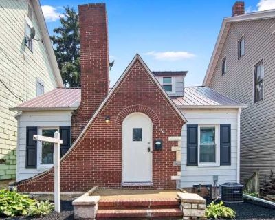 3 Bedroom 1BA 922 ft Pet-Friendly Apartment For Rent in Elizabethville, PA