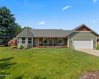 3 Bedroom 2BA 1703 ft Single Family Home For Sale in SANDPOINT, ID