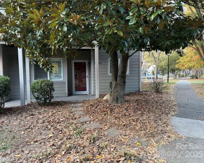 2 Bedroom 1BA 846 ft Condo For Sale in Charlotte, NC