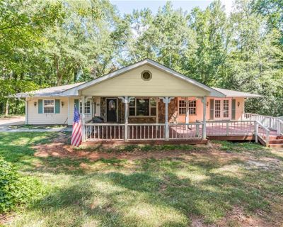 2 Bedroom 2BA 3040 ft Single Family House For Sale in Cumming, GA