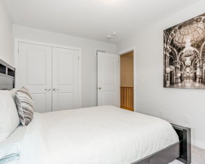 3 Bedroom 1500 ft Furnished Room For Rent in Bradford, Ontario