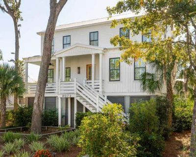 3 Bedroom 4BA 2631 ft Single Family Home For Sale in JOHNS ISLAND, SC