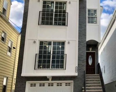2 Bedroom 2BA Single Family House For Rent in Harrison, NJ