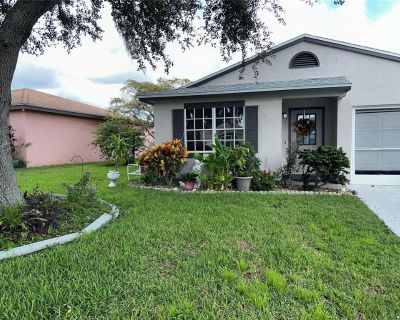 2 Bedroom 2BA 1044 ft Single Family House For Sale in Port Charlotte, FL