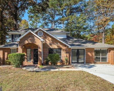 Hunters Cove Dr, Lawrenceville, Home For Sale