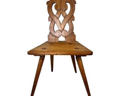 Antique 19th Century Provençal Walnut Wood Chair From Reims, France