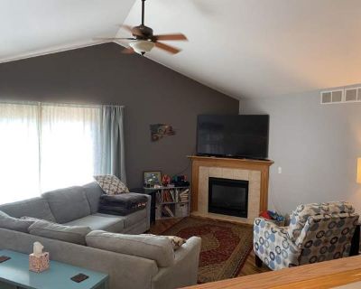 3 Bedroom 3BA 2600 ft Apartment For Rent in Cottage Grove, WI