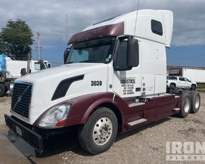 2013 Volvo VNL 6x4 T/A Sleeper Truck Tractor