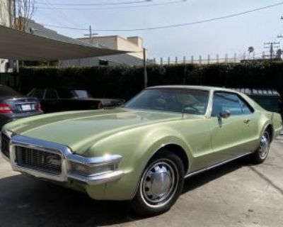 1969 Oldsmobile Toronado Coupe - Deluxe
