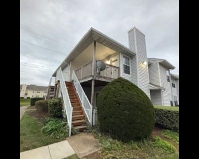 2 Bedroom 1BA 866 ft Apartment For Rent in Virginia Beach, VA