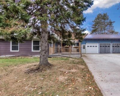 4 Bedroom 2BA 1663 ft Single Family Home For Sale in STANLEY, WI