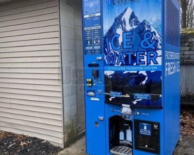 2023 Everest Ice VX3 Bagged Ice and Filtered Water Vending Machine For Sale in Pennsylvania!