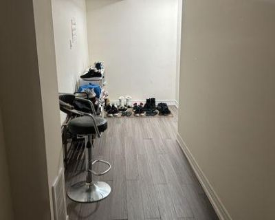 Room For Rent in 2BR 1BA Property, Brampton, ON