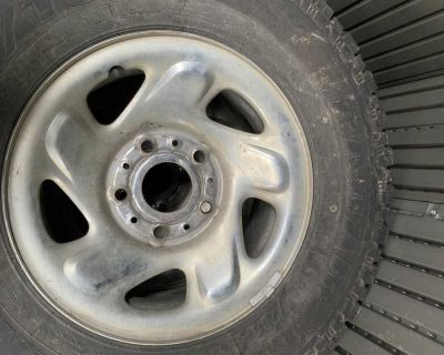 1994 Dodge ram 1500 4 Summer truck tires on steel rims