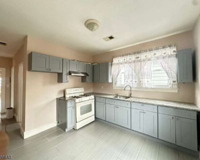 322 Ashton Ave. Welcome home to this bright and spacious 4-bedroom, 1-bath apartment located on the second floor of a well-maintained property. This inviting unit combines comfort, style, and functionality. Four bedrooms with ample closet space and natural lightLarge living room ideal for relaxing or entertaining guestsFormal dining room with classic charmUpdated kitchen featuring plenty of cab...