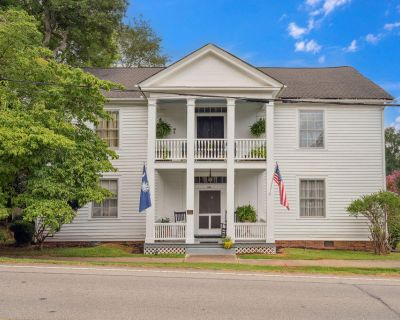 5 Bedroom 2BA 4000 ft Single Family Home For Sale in Pendleton, SC