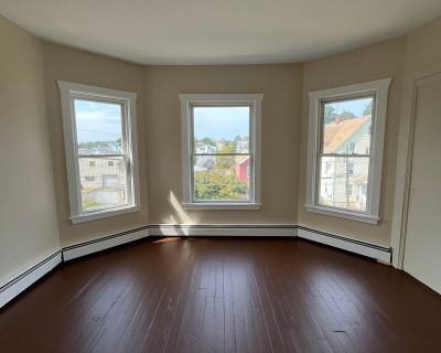 3 Bedroom 1BA 1100 ft Apartment For Rent in New Britain, CT