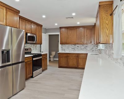 Furnished Room for Rent - Denton Texas Gem close to universities & medical d