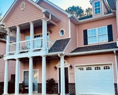 2 Bedroom 2BA 1310 ft Condo For Sale in Hickory, NC
