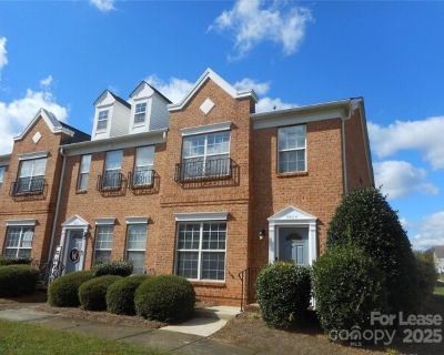 3 Bedroom 2.5BA 1574 ft York Aly, For Rent in Indian Trail, North Carolina
