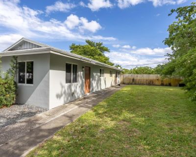 1 Bedroom 1682 ft Studio For Sale in Delray Beach, FL