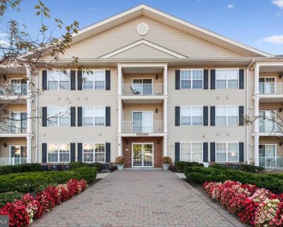 2 Bedroom 1BA Condo For Sale in Edison, NJ