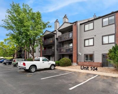 2 Bedroom 1BA 890 ft Condo For Sale in Arvada, CO
