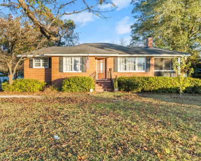 2 Bedroom 1BA 986 ft Single Family House For Sale in Orangeburg, SC