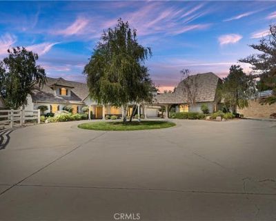 5 Bedroom 6BA 3330 ft Single Family Home For Sale in TEMECULA, CA
