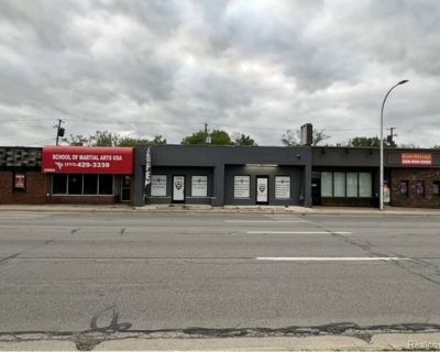 1660 ft² Commercial For Sale in Dearborn, MI