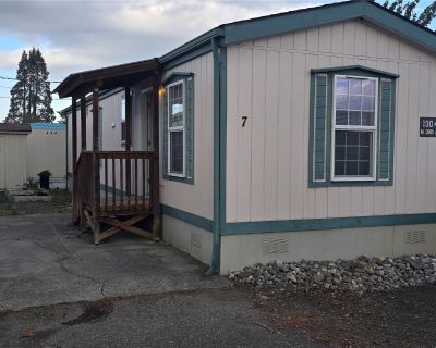 2 Bedroom 1BA 728 ft Apartment For Rent in Sequim, WA