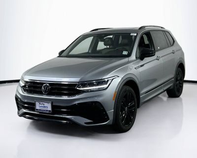 Used 2022 Volkswagen Tiguan SE R-Line Black