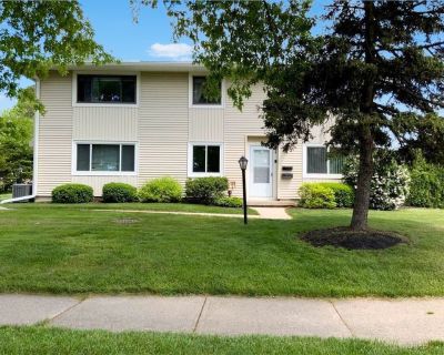 2 Bedroom 1BA 876 ft Condo For Sale in Brighton, NY