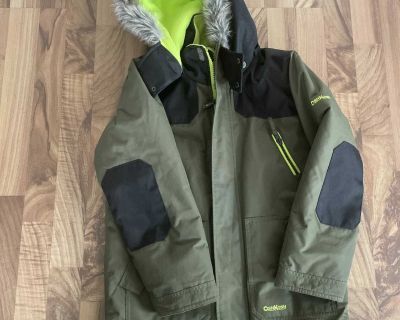 OshKosh - Size 8 - Winter Coat