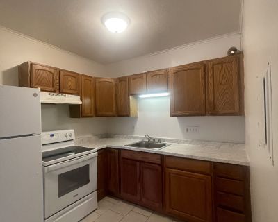 2 Bedroom 1BA 808 ft Condo For Sale in New Haven, CT