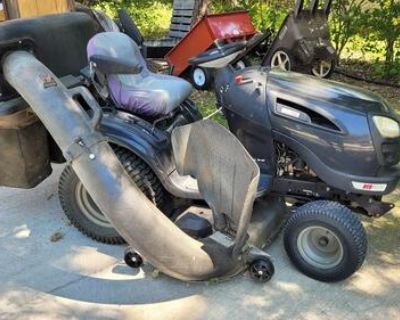 Craftsman(Husqvarna) GTS5000 garden tractor.