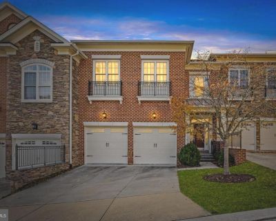 4 Bedroom 3BA 4502 ft Condo For Sale in Baltimore, MD